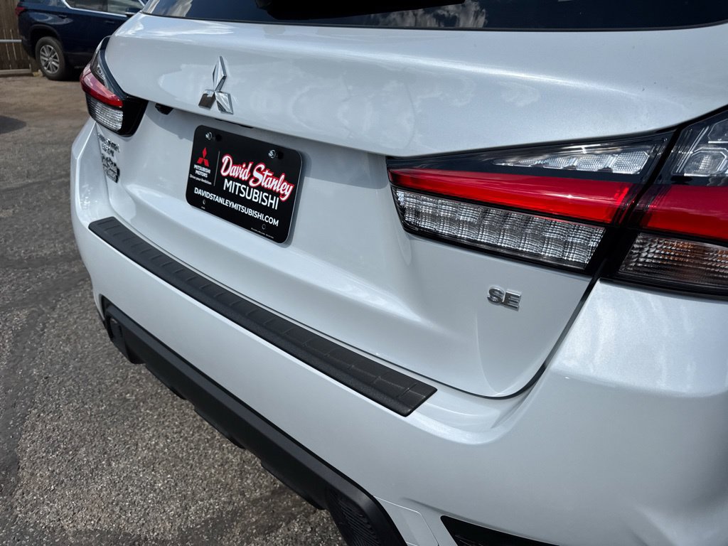 New 2027 Mitsubishi Outlander Sport SE FWD image 39