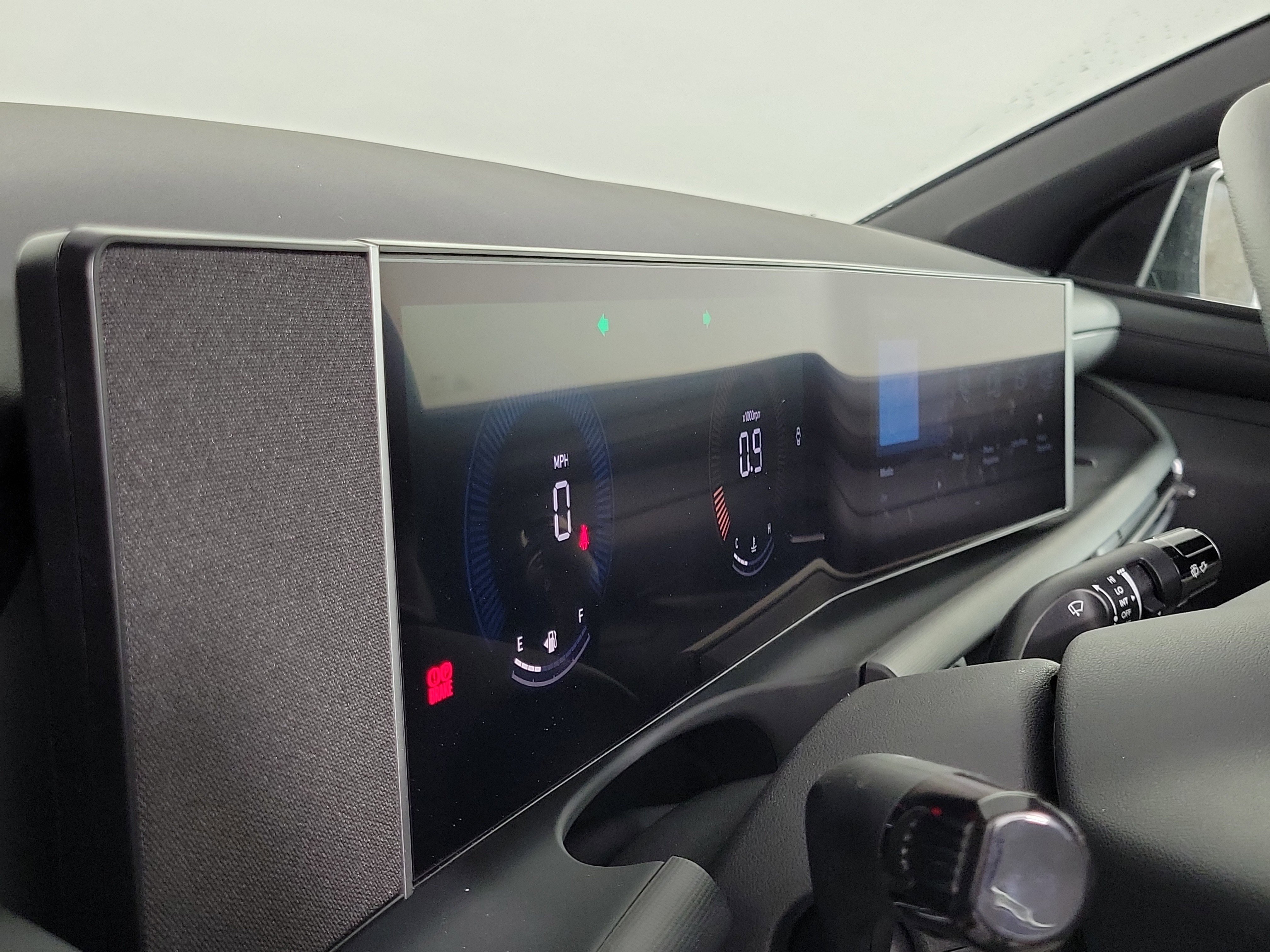 New 2025 Hyundai Santa Cruz SEL image 13