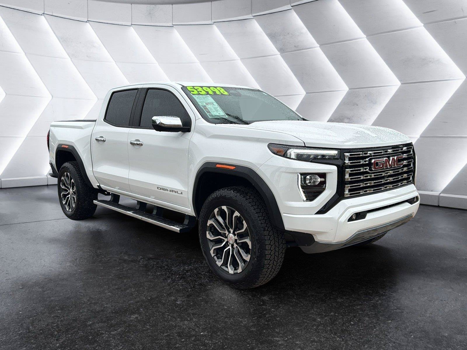 Used 2026 GMC Canyon Denali AWD/4WD image 1