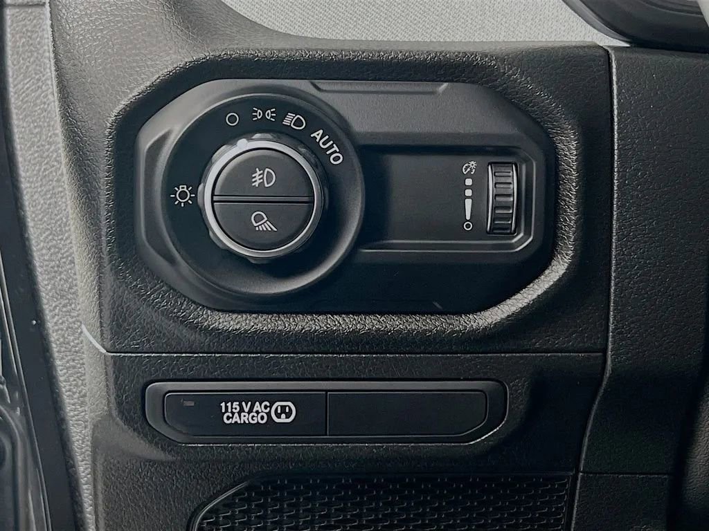 Used 2024 Jeep Gladiator Sport image 11