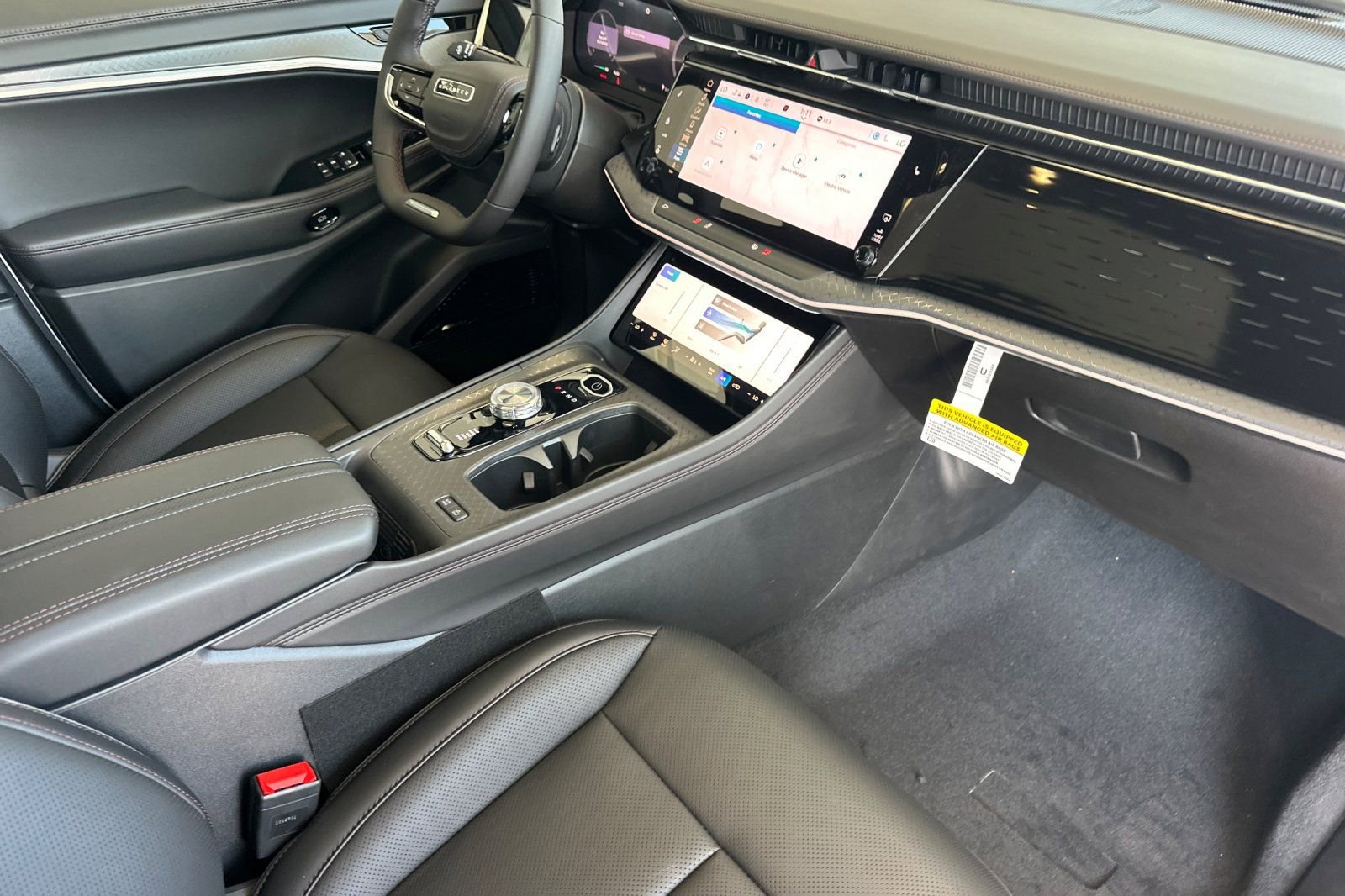 New 2025 Jeep Wagoneer S Limited AWD/4WD image 13