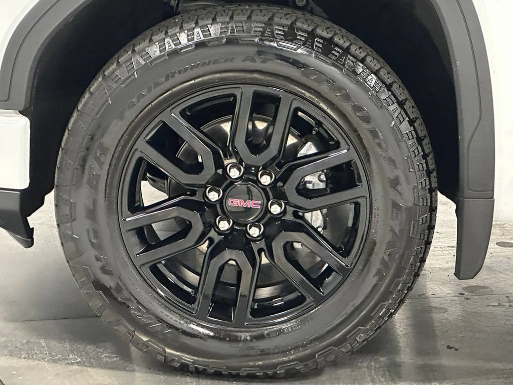 Used 2025 GMC Sierra 1500 Elevation AWD/4WD image 18