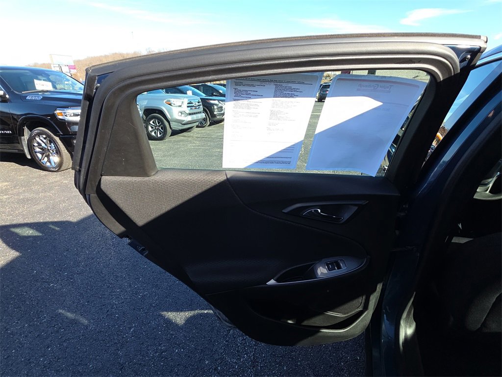 Used 2025 Chevrolet Malibu LT image 26