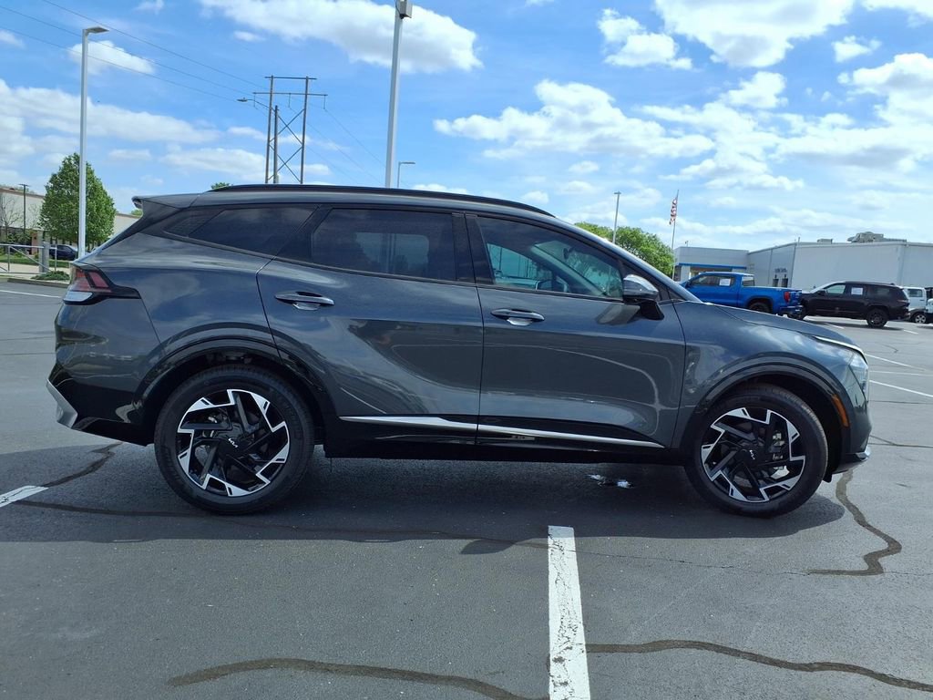 Used 2025 Kia Sportage SX image 38