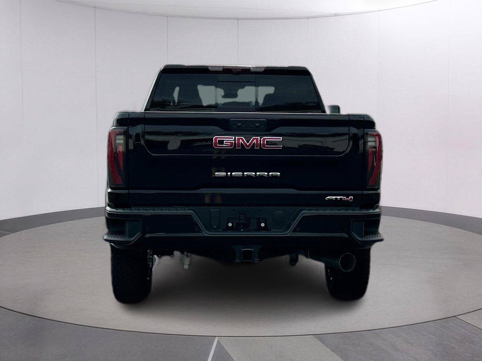 New 2026 GMC Sierra 2500 AT4 w/ AT4 Premium Plus Package AWD/4WD image 4
