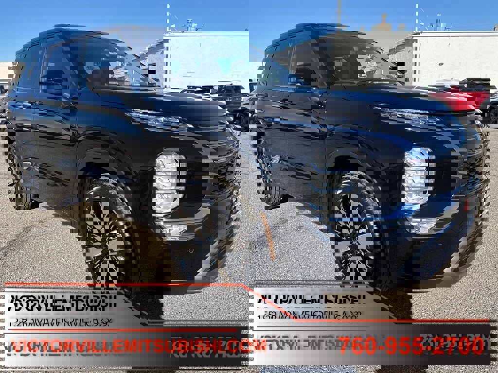 New 2025 Mitsubishi Outlander SE image 1