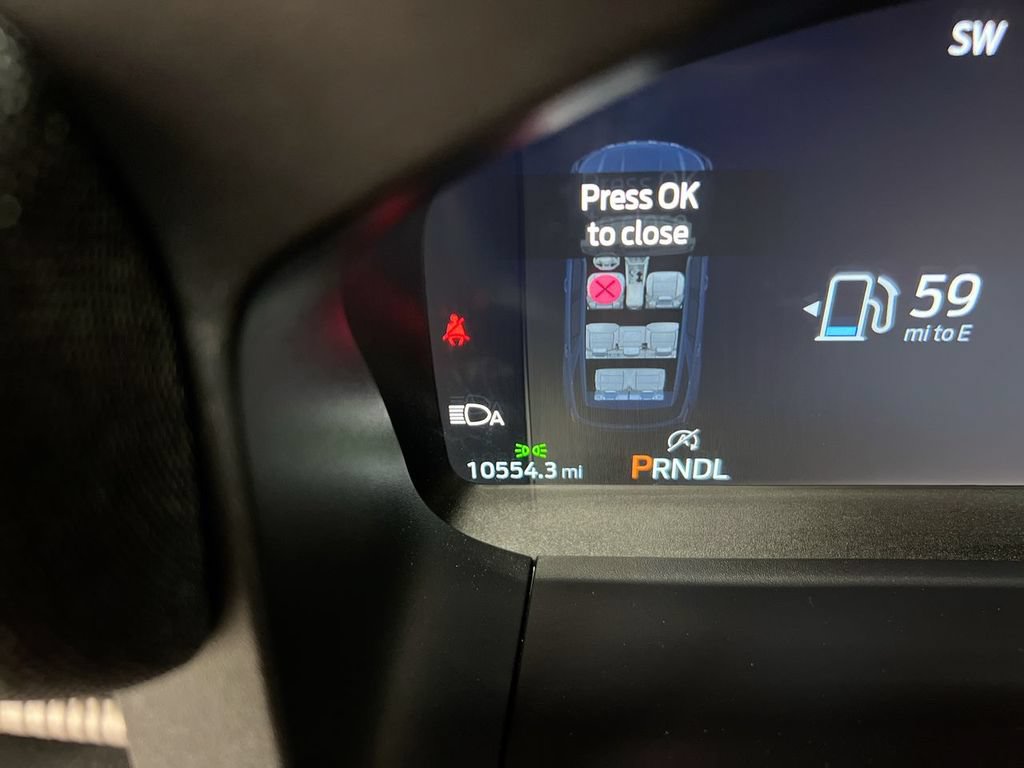 Used 2025 Ford Explorer Active AWD/4WD image 13