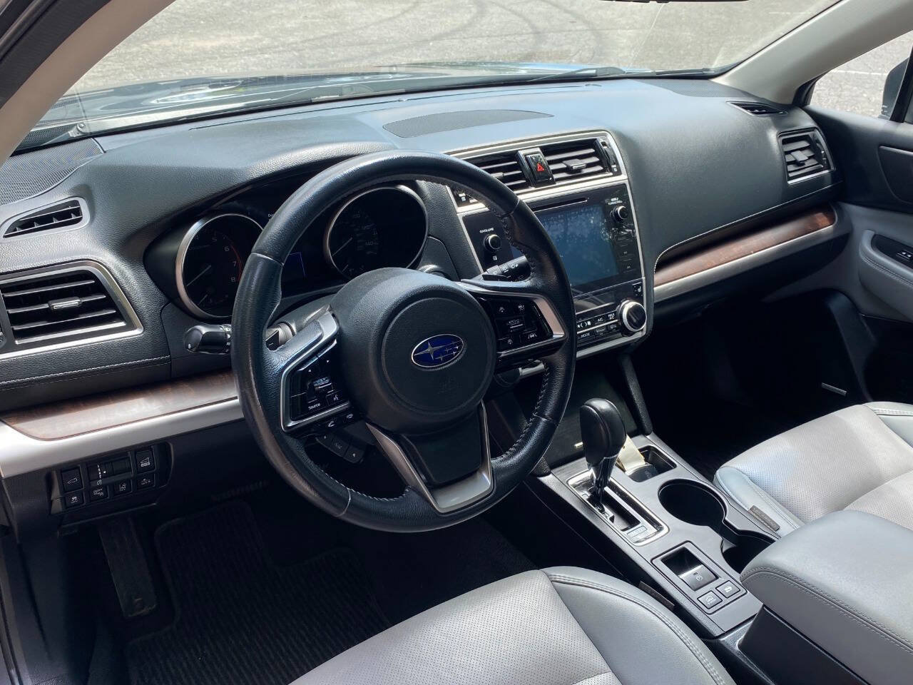 Used 2019 Subaru Outback 2.5i Limited AWD/4WD image 12