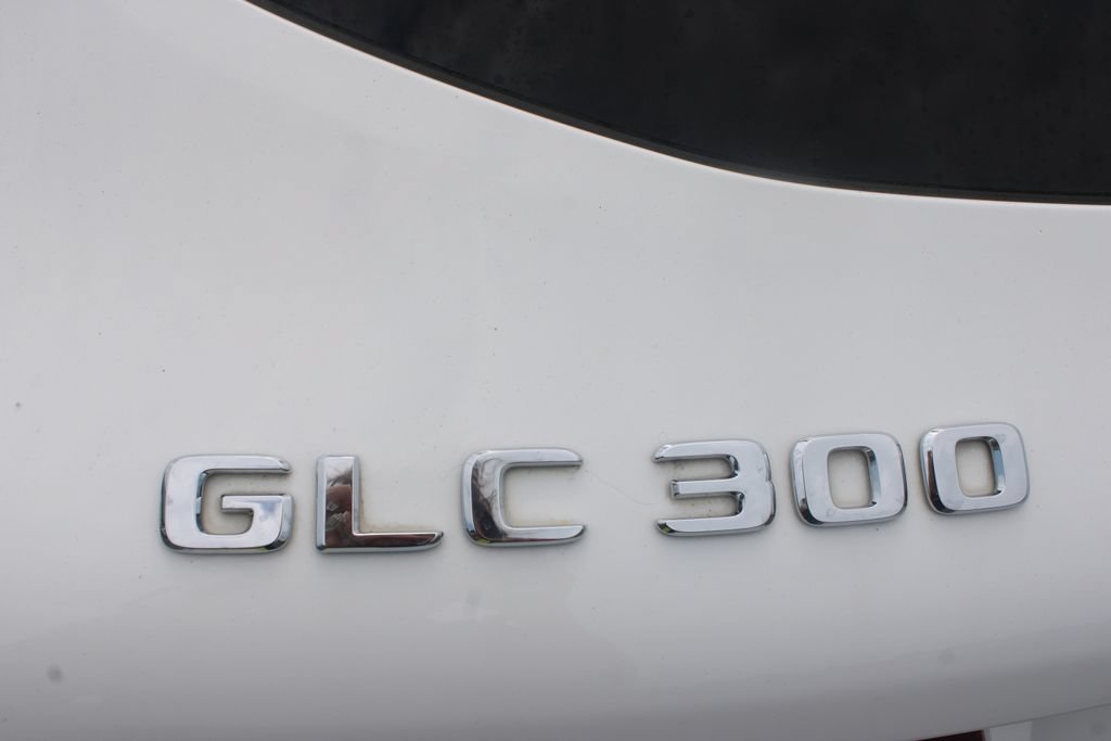 Used 2017 Mercedes-Benz GLC 300 image 14