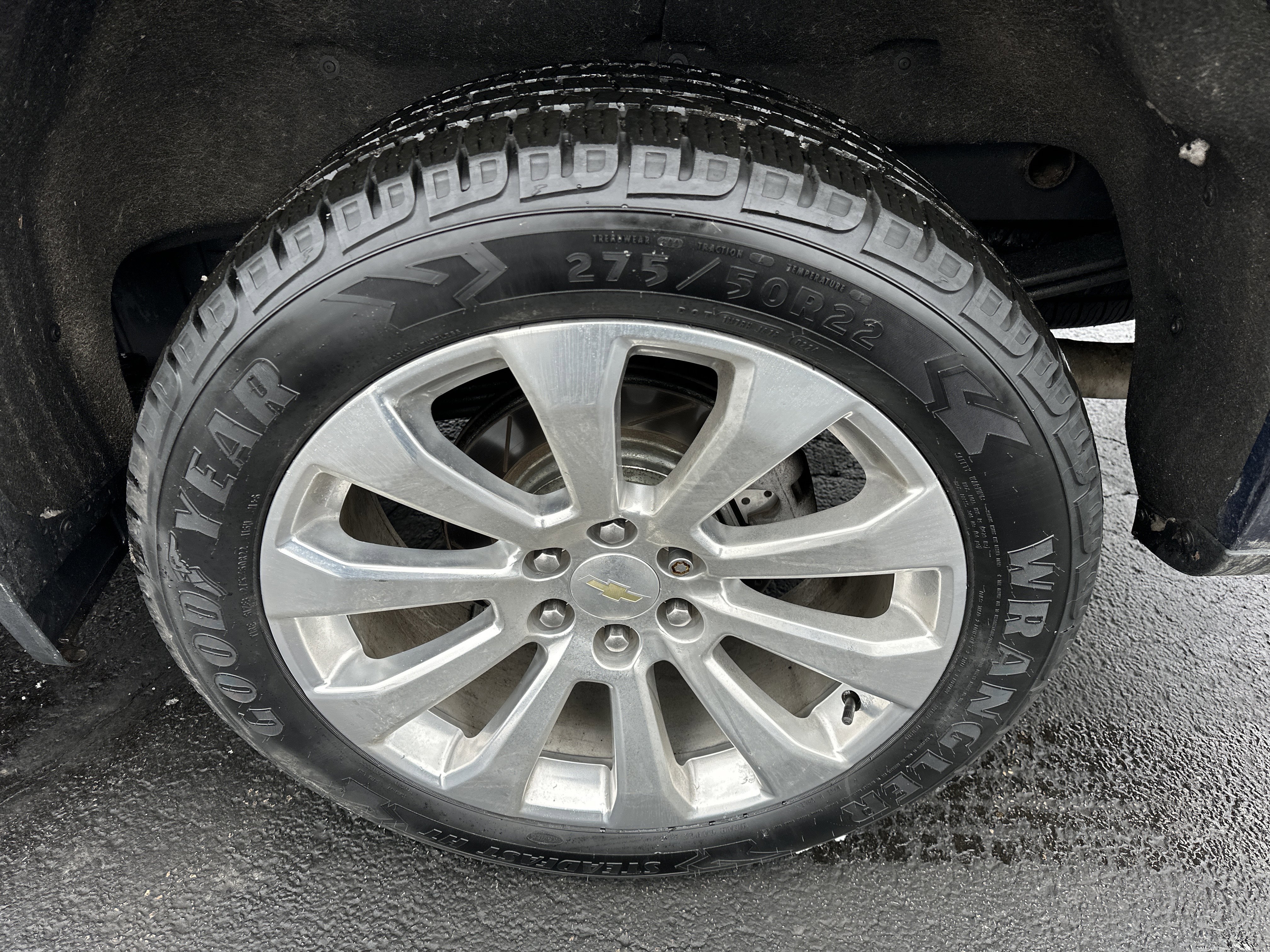 Used 2020 Chevrolet Silverado 1500 High Country image 11