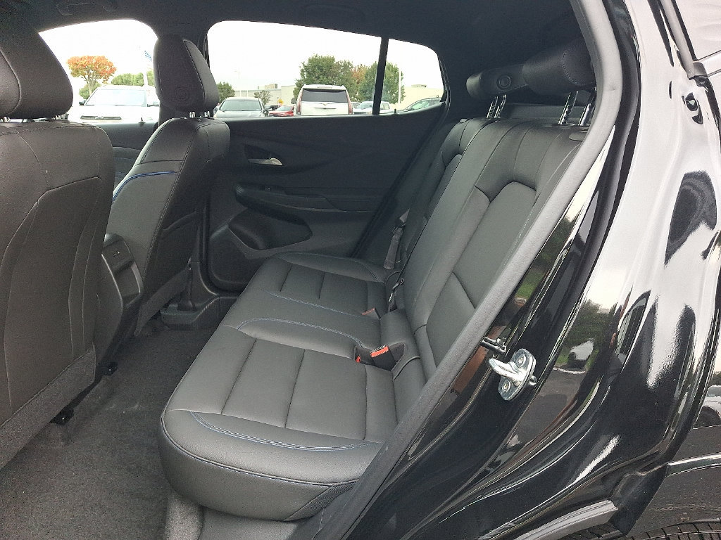 Certified 2024 Buick Envista Sport Touring w/ Convenience II Package FWD image 10