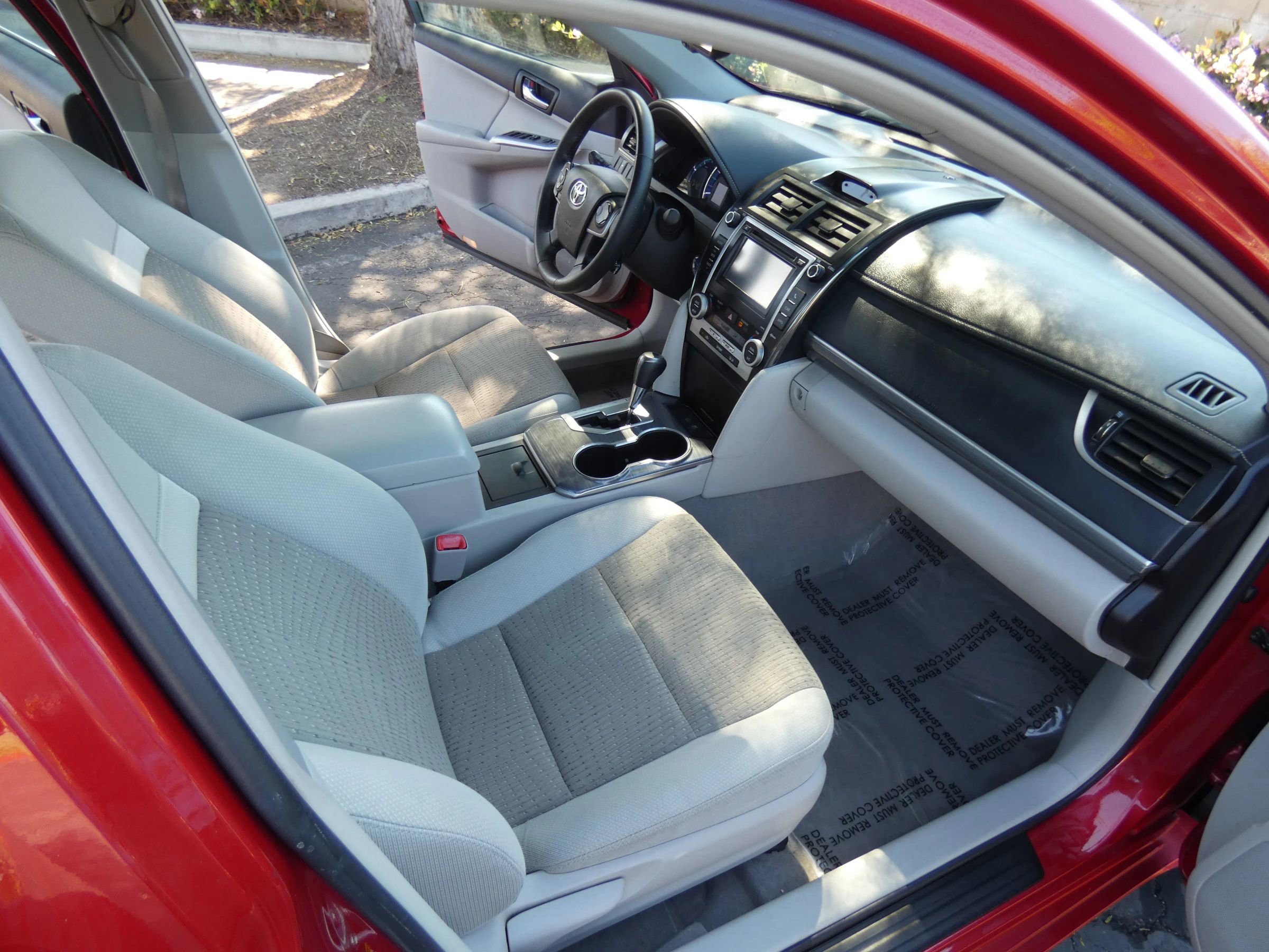 Used 2013 Toyota Camry XLE w/ Convenience Pkg image 25