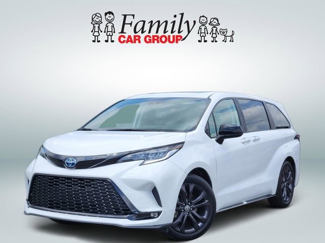 Certified 2025 Toyota Sienna XSE