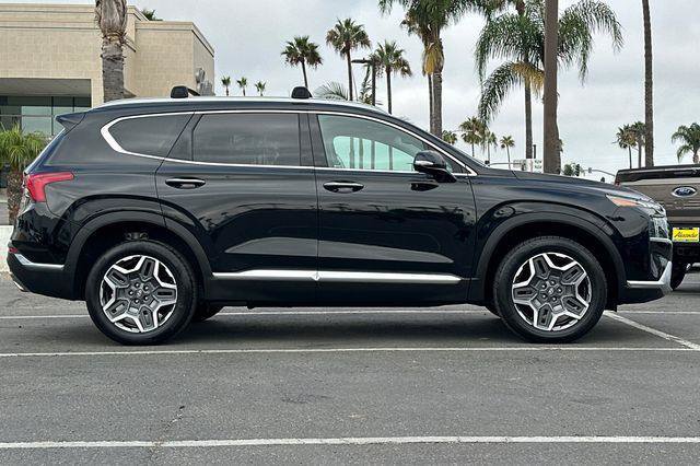 Used 2022 Hyundai Santa Fe Limited AWD/4WD image 3