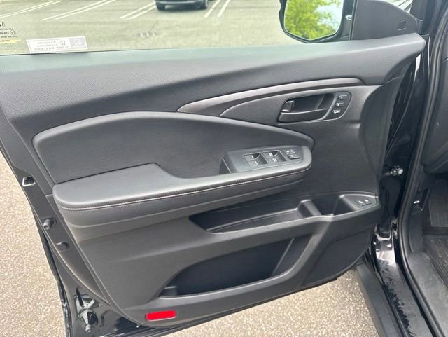 Used 2023 Honda Passport TrailSport image 19