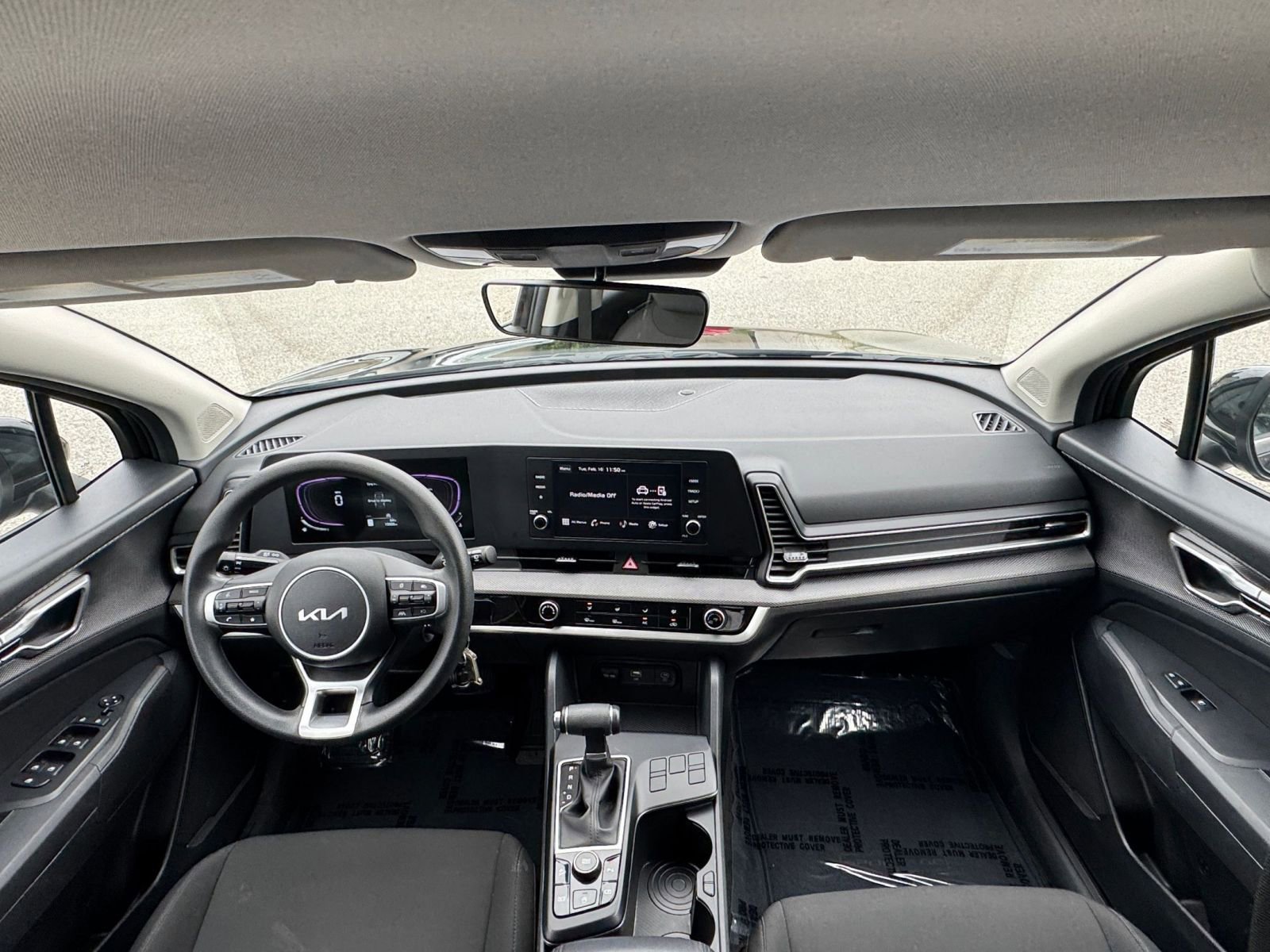 Used 2025 Kia Sportage LX FWD image 32