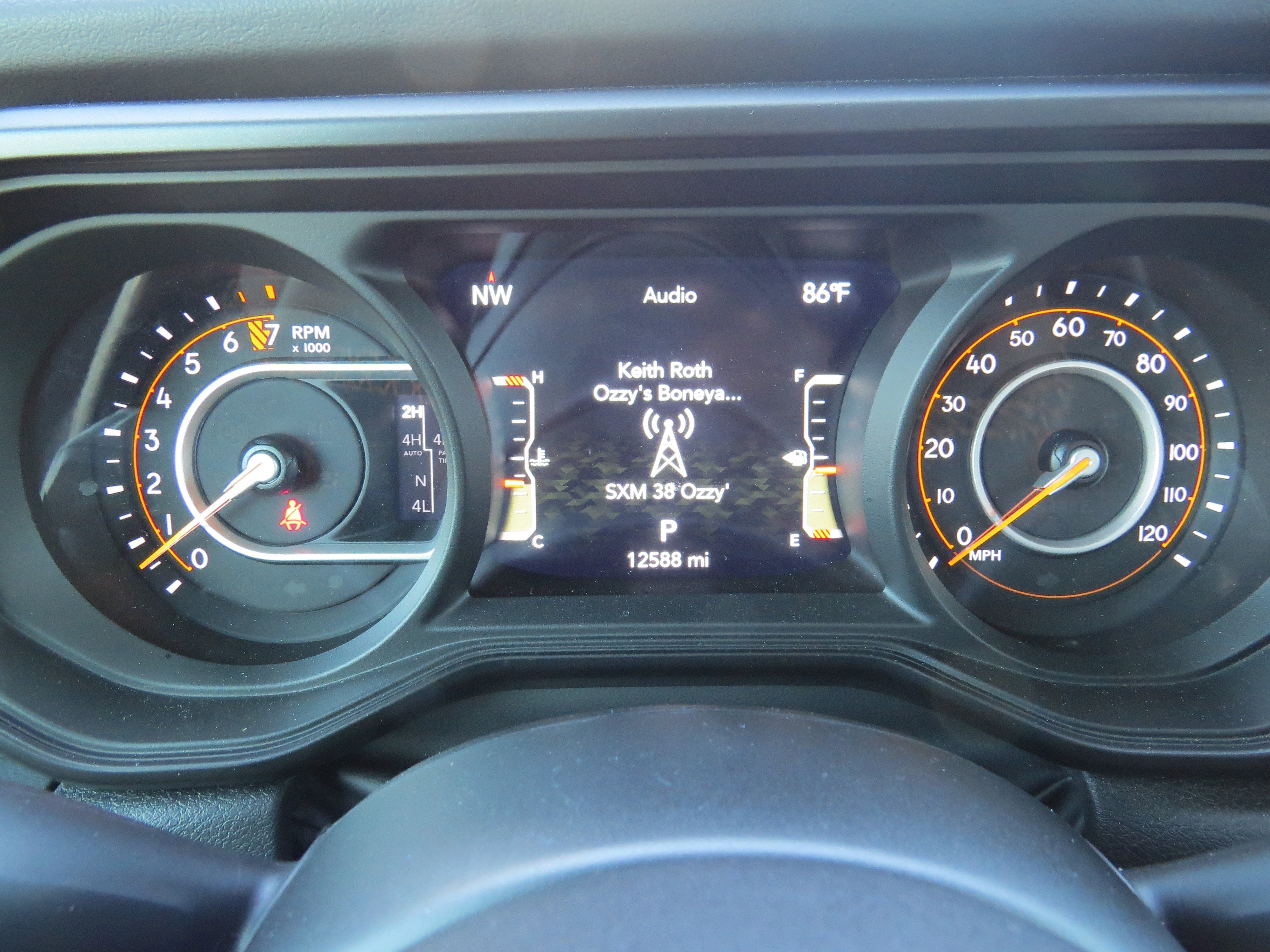 Certified 2024 Jeep Gladiator Mojave image 27