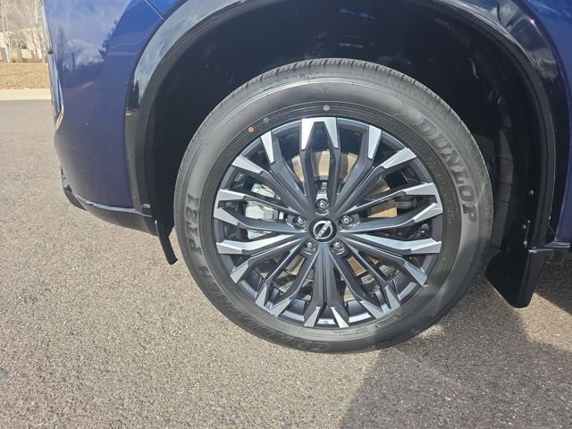 Used 2025 Nissan Rogue Platinum w/ Tech Package image 10