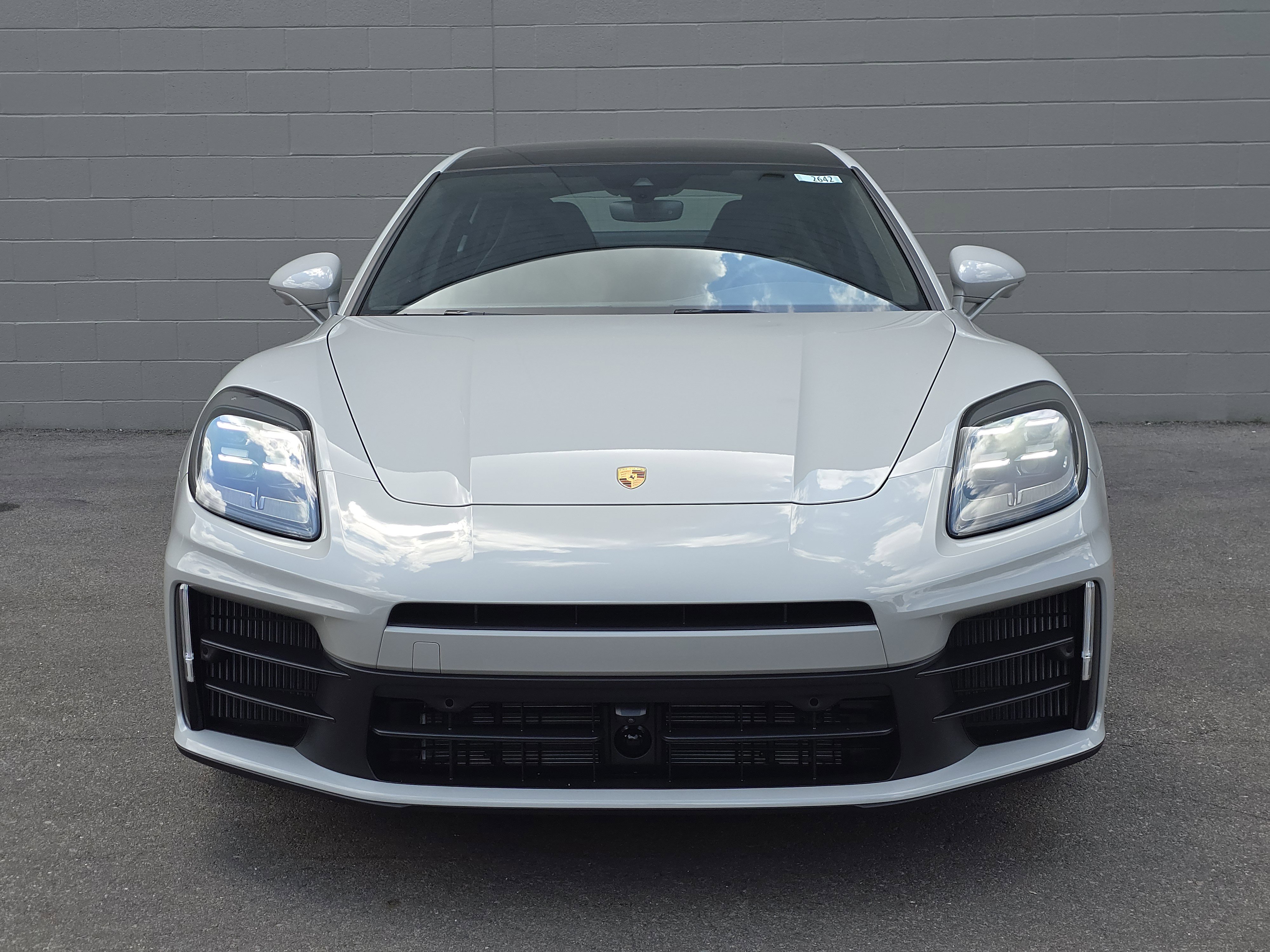 New 2025 Porsche Panamera 4 image 6