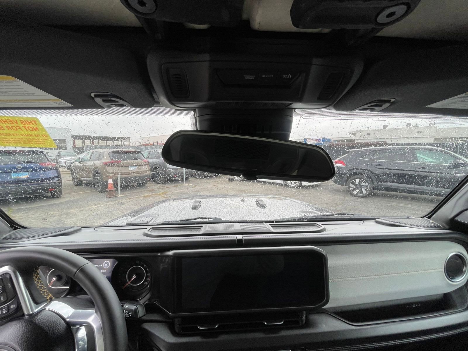 Used 2025 Jeep Wrangler Sahara image 33