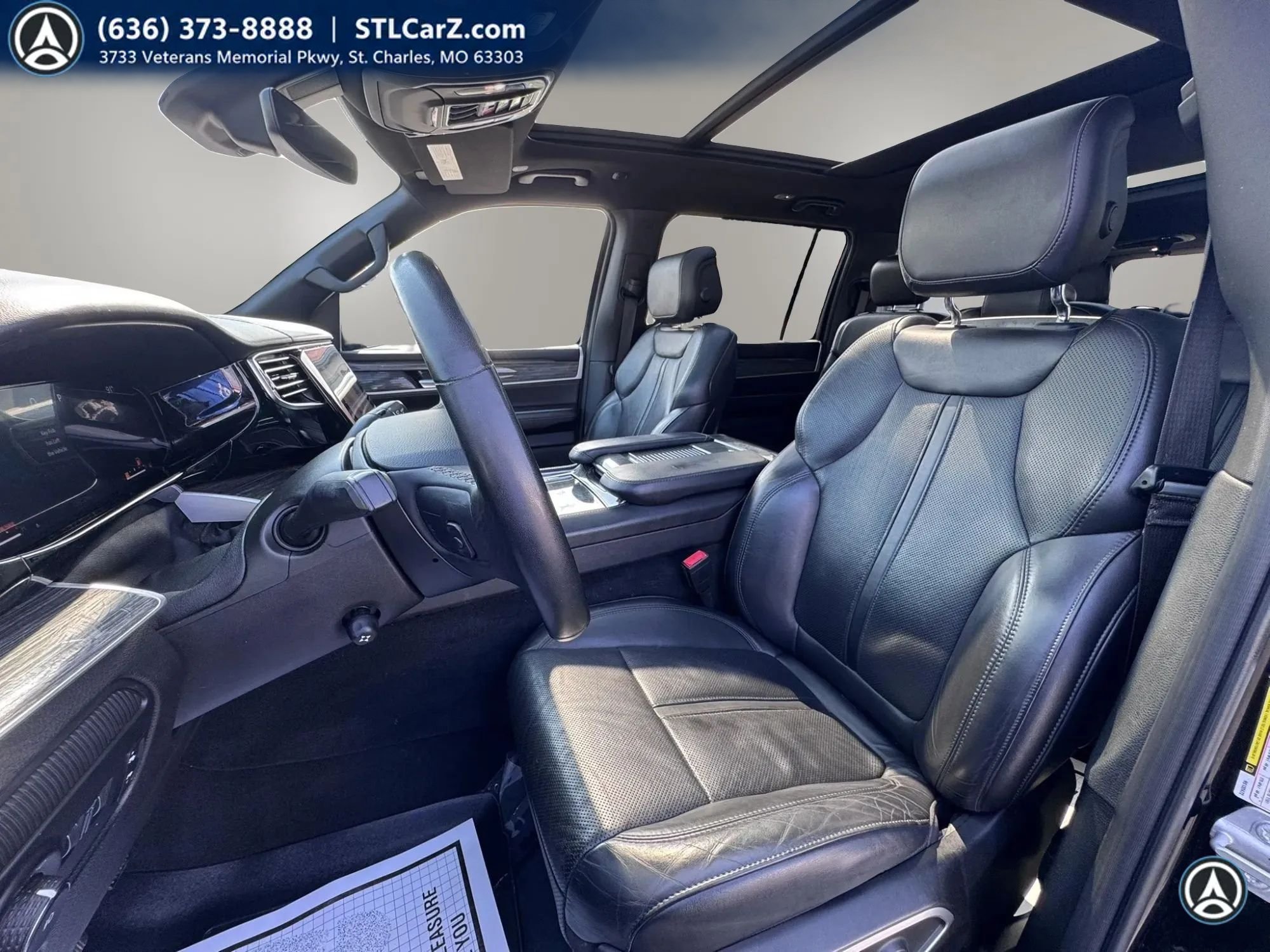 Used 2022 Jeep Wagoneer Series III w/ Premium Group I AWD/4WD image 10