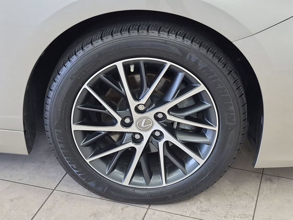 Used 2017 Lexus ES 350 w/ Luxury Package FWD image 12