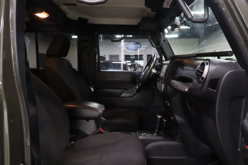 Used 2015 Jeep Wrangler Unlimited Sport w/ Quick Order Package 24S image 24