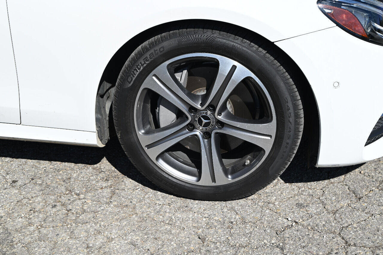 Used 2017 Mercedes-Benz E 300 image 11