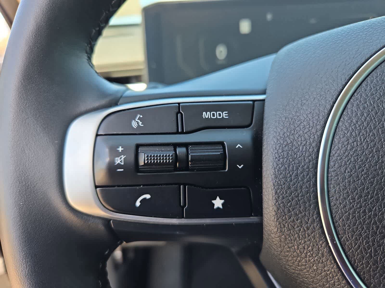 Used 2025 Kia K5 EX image 23