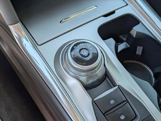 Used 2020 Ford Explorer Platinum w/ Premium Technology Package image 18