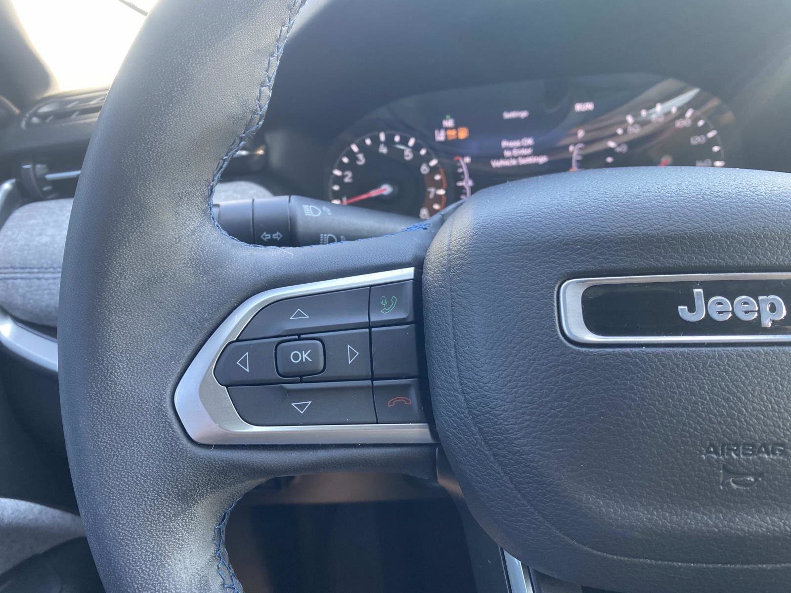 Certified 2022 Jeep Compass Latitude image 33