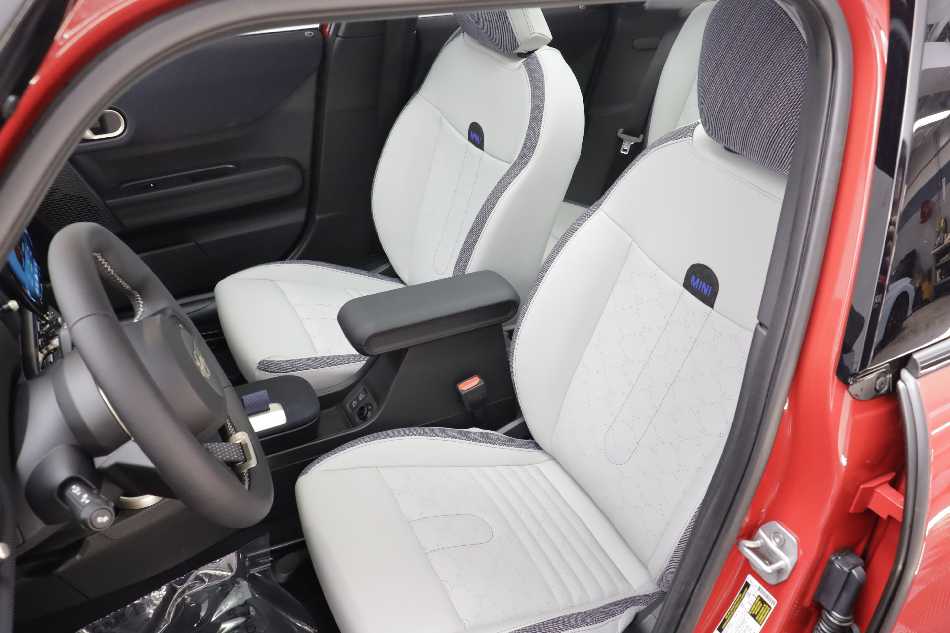 New 2027 MINI Cooper 4-Door Hardtop FWD image 17