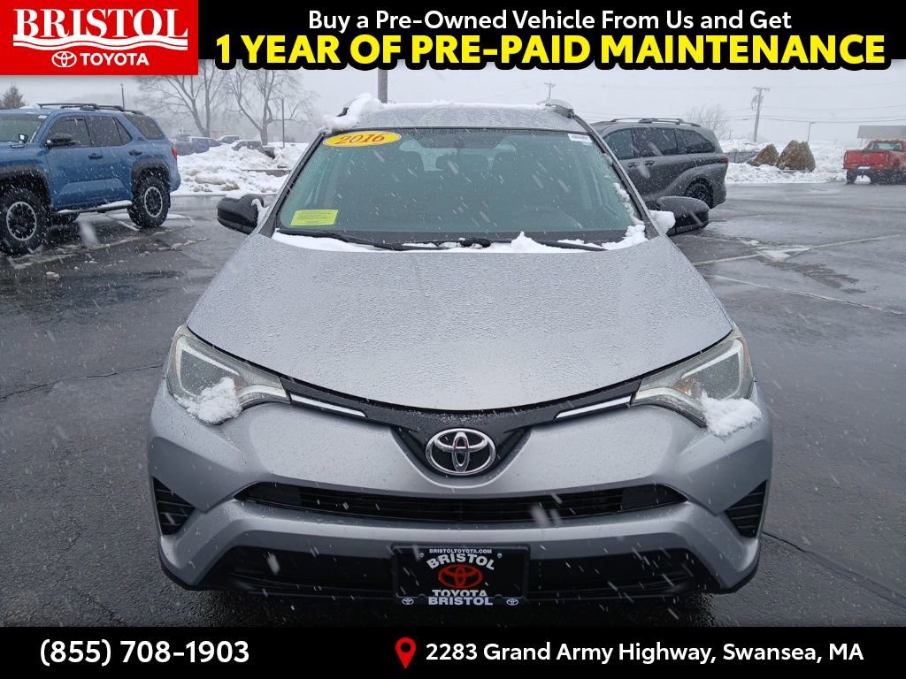 Used 2016 Toyota RAV4 LE image 2