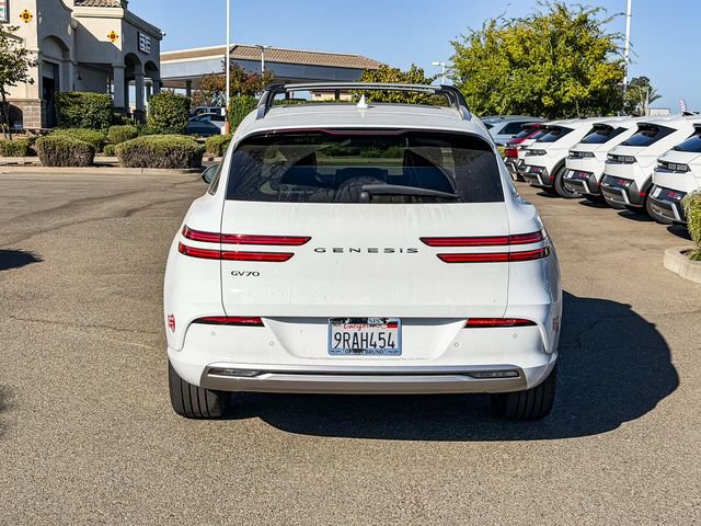 Used 2025 Genesis Electrified GV70 AWD/4WD image 4