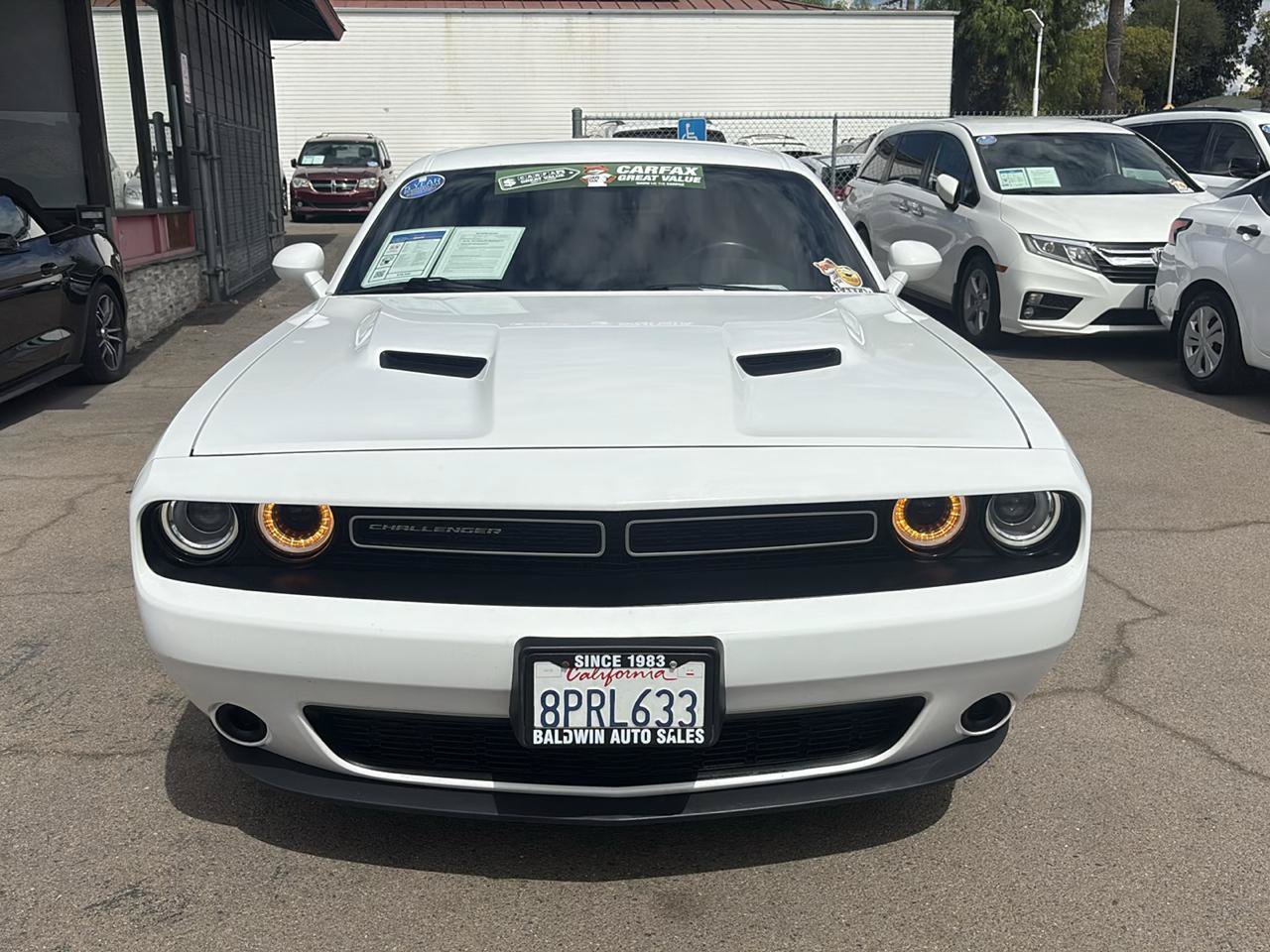 Used 2019 Dodge Challenger SXT RWD image 2