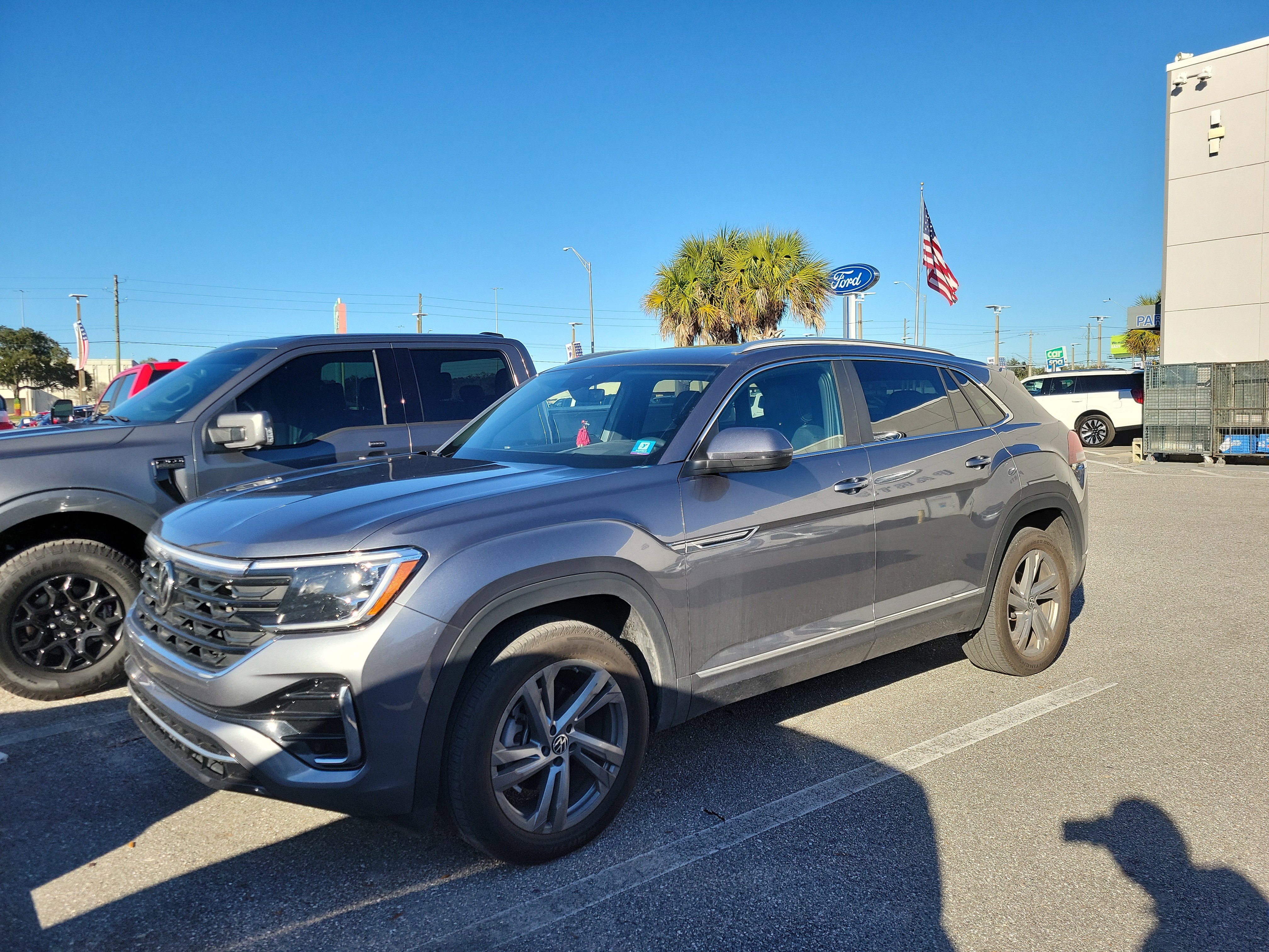 Used 2024 Volkswagen Atlas Cross Sport SEL R-Line