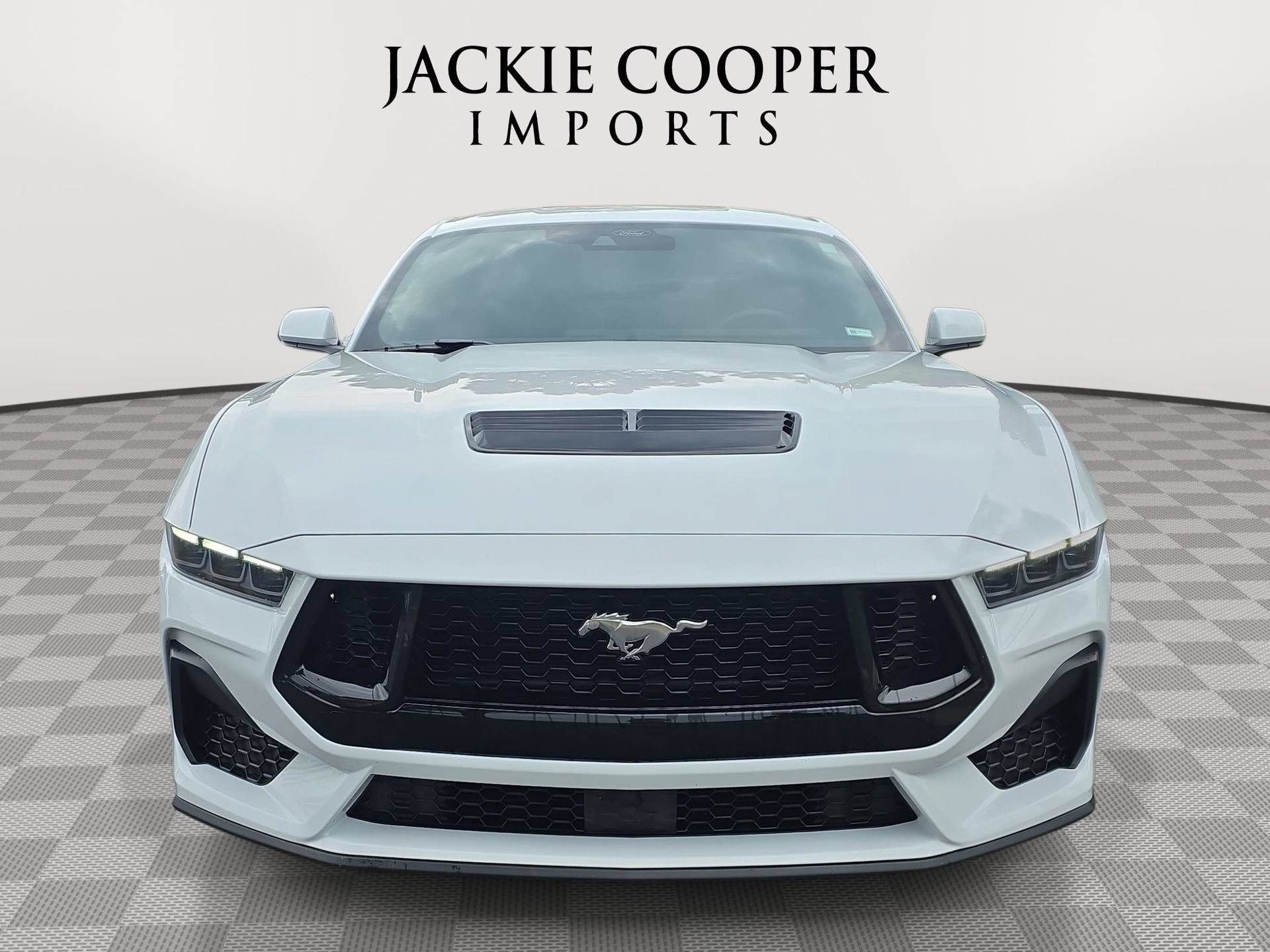 Used 2025 Ford Mustang GT Premium RWD image 2