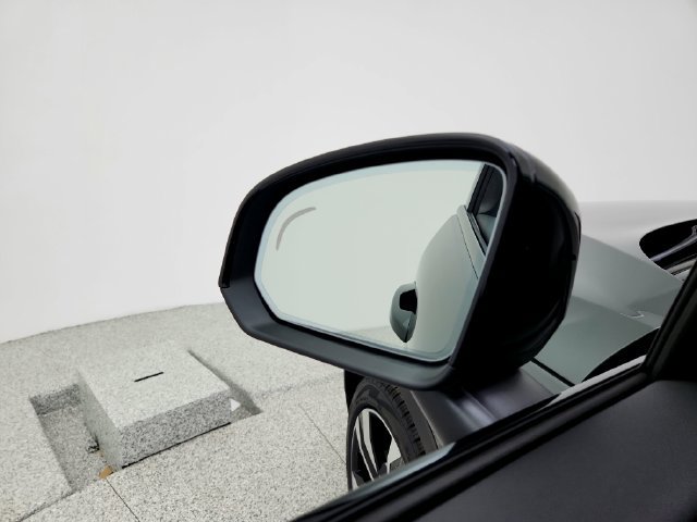 New 2026 Volvo XC40 B5 Ultra w/ Climate Package AWD/4WD image 19