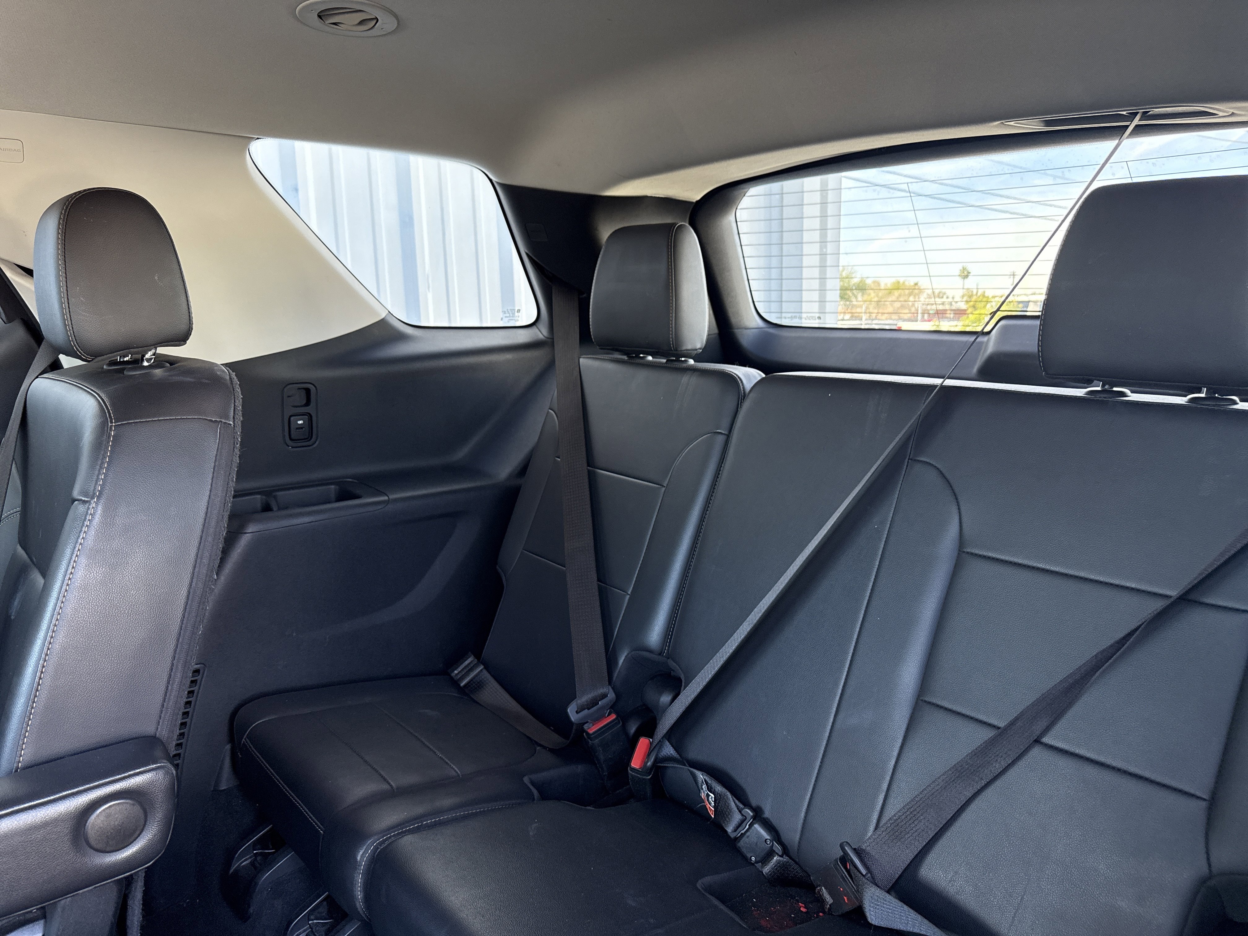 Used 2021 Chevrolet Traverse RS image 27