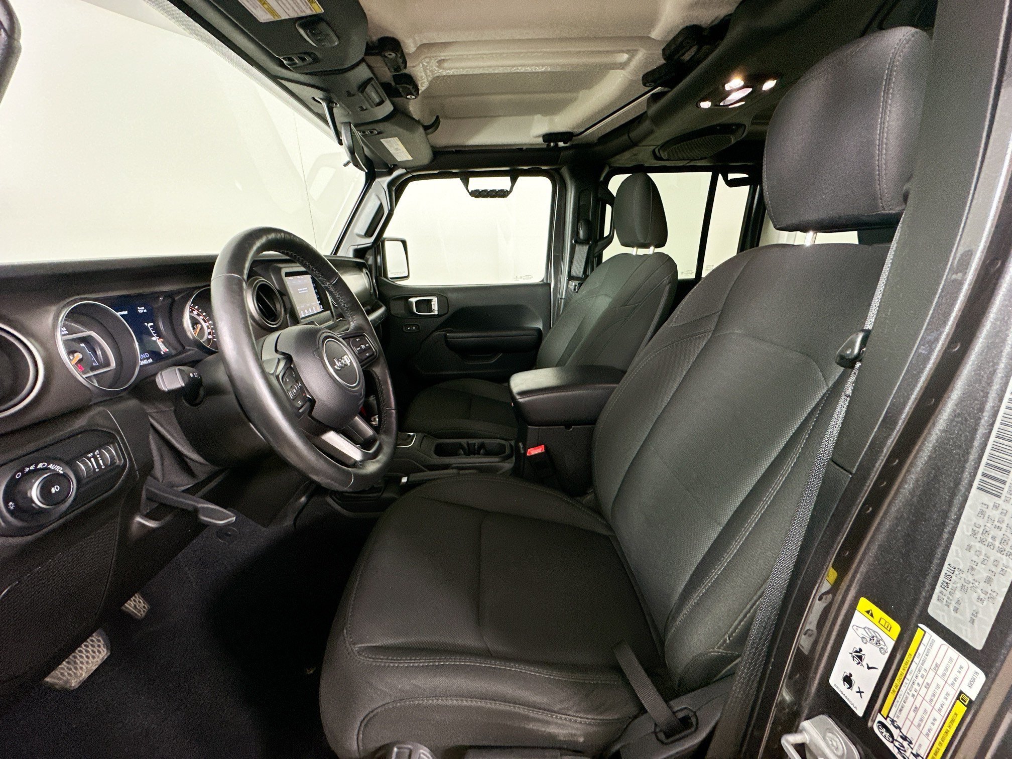 Used 2019 Jeep Wrangler Unlimited Sport S AWD/4WD image 30