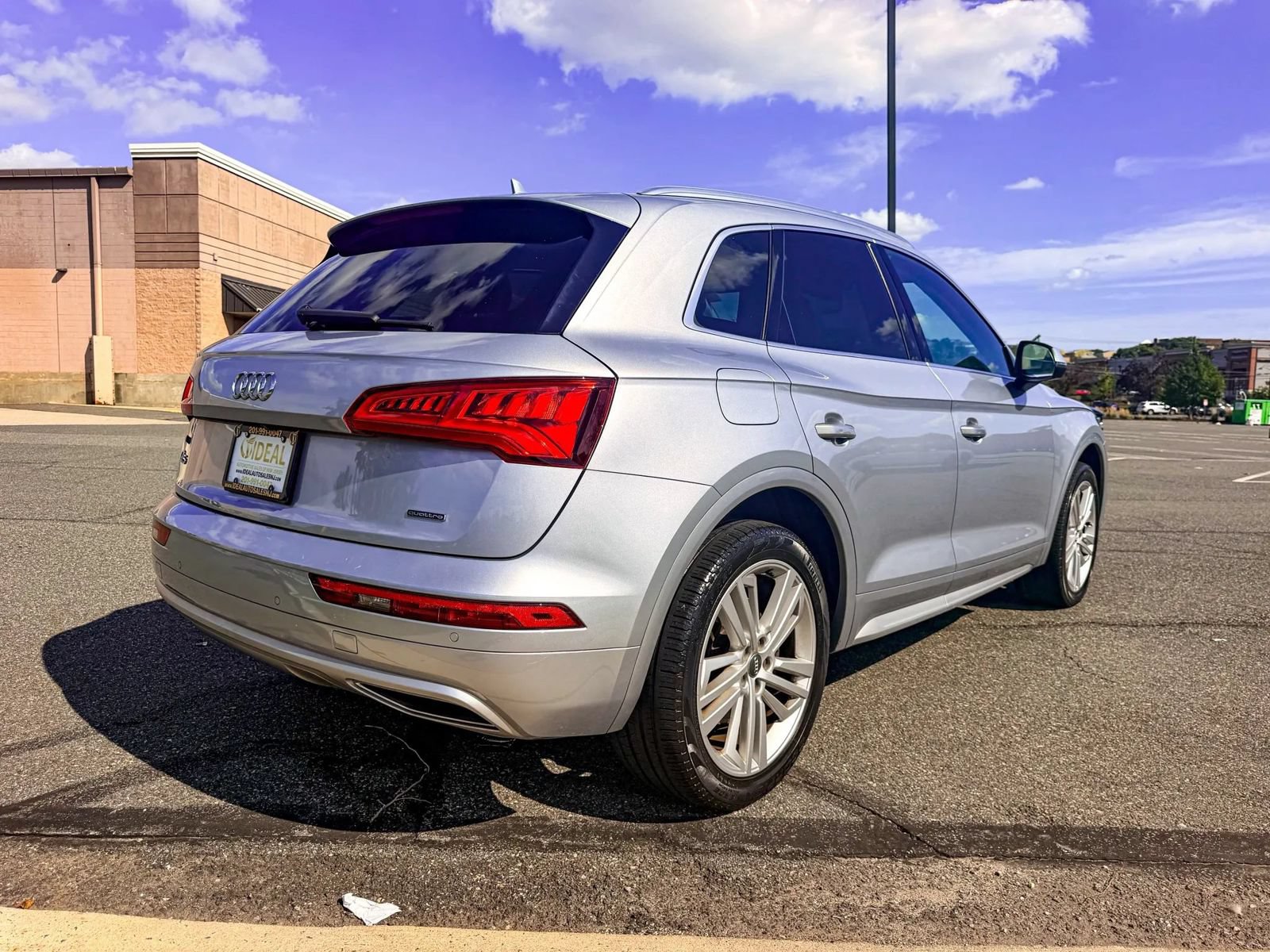 Used 2019 Audi Q5 2.0T Premium Plus w/ Premium Plus Package AWD/4WD image 6