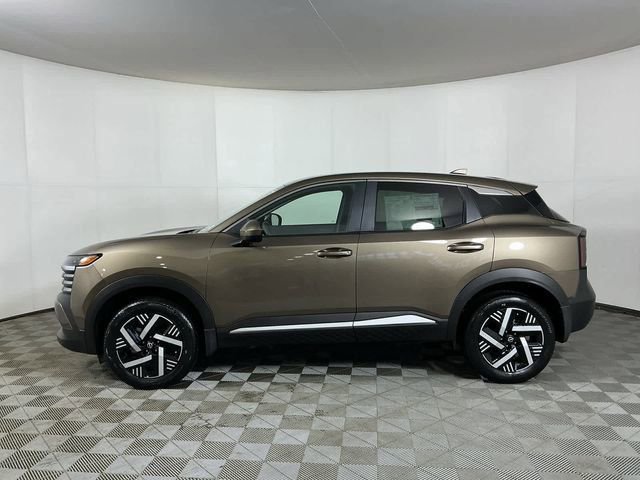 New 2025 Nissan Kicks SV image 4