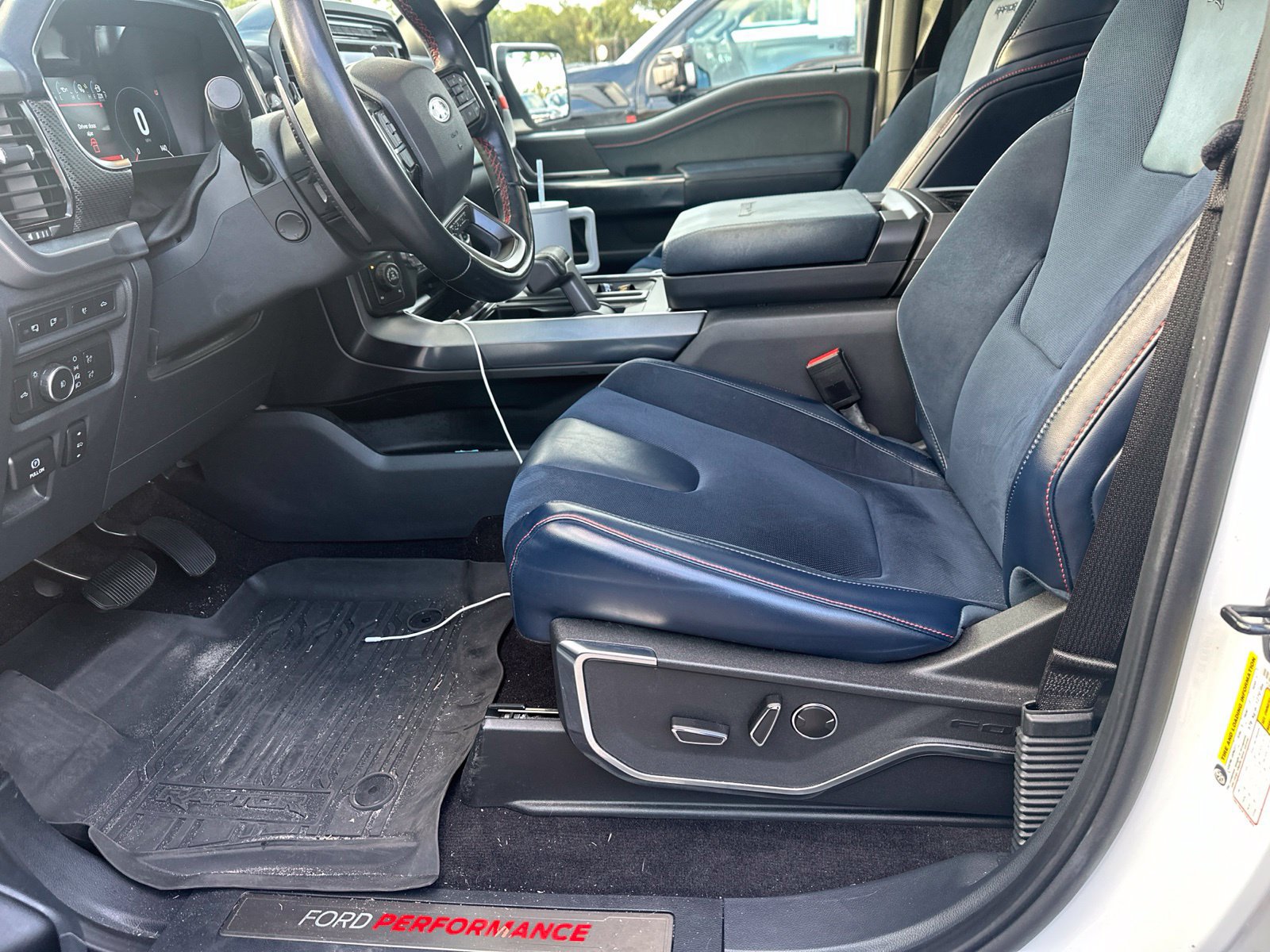 Used 2021 Ford F150 Raptor w/ Raptor 37 Performance Package AWD/4WD image 4