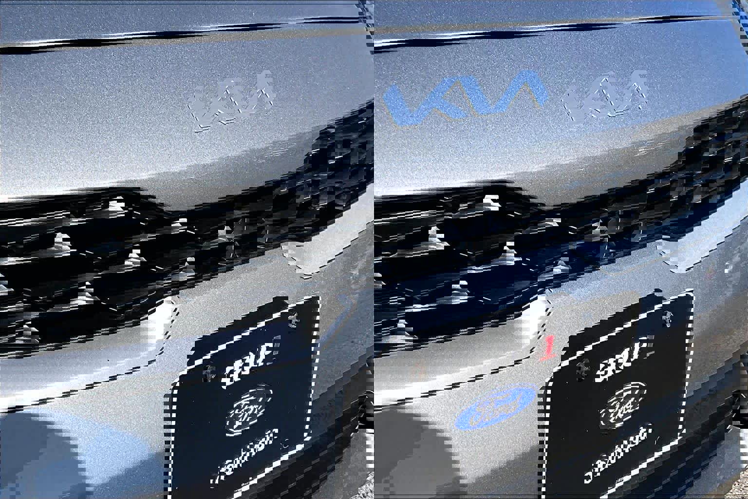 Used 2022 Kia Forte LXS image 30