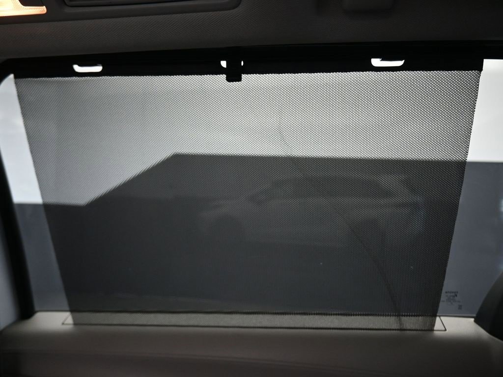 Used 2021 Toyota Sienna LE image 35