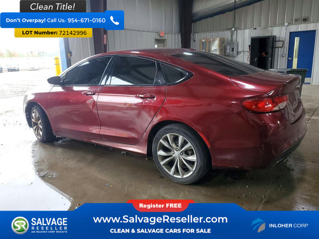 Used 2015 Chrysler 200 S FWD image 3