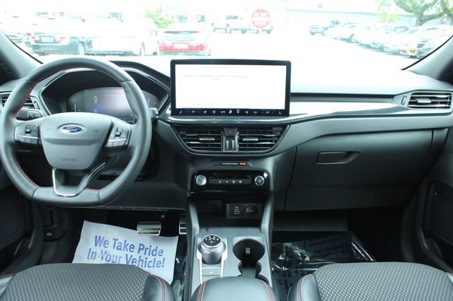 Used 2024 Ford Escape ST-Line w/ Tech Pack #1 AWD/4WD image 16