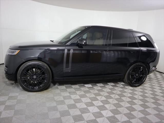New 2025 Land Rover Range Rover SE image 8