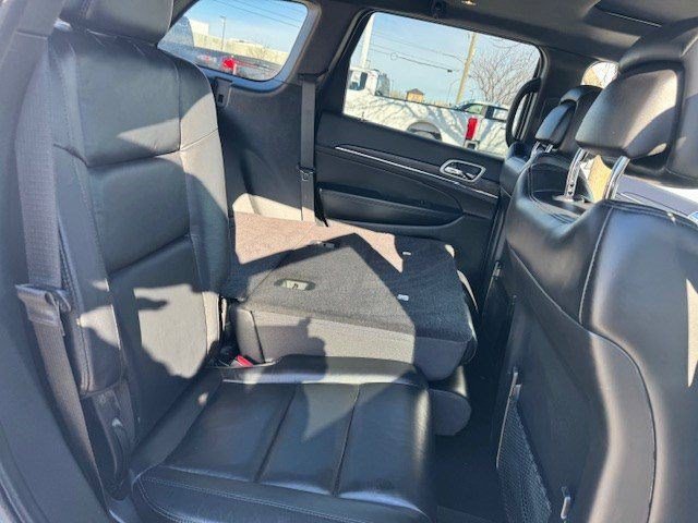 Used 2021 Jeep Grand Cherokee Limited AWD/4WD image 32