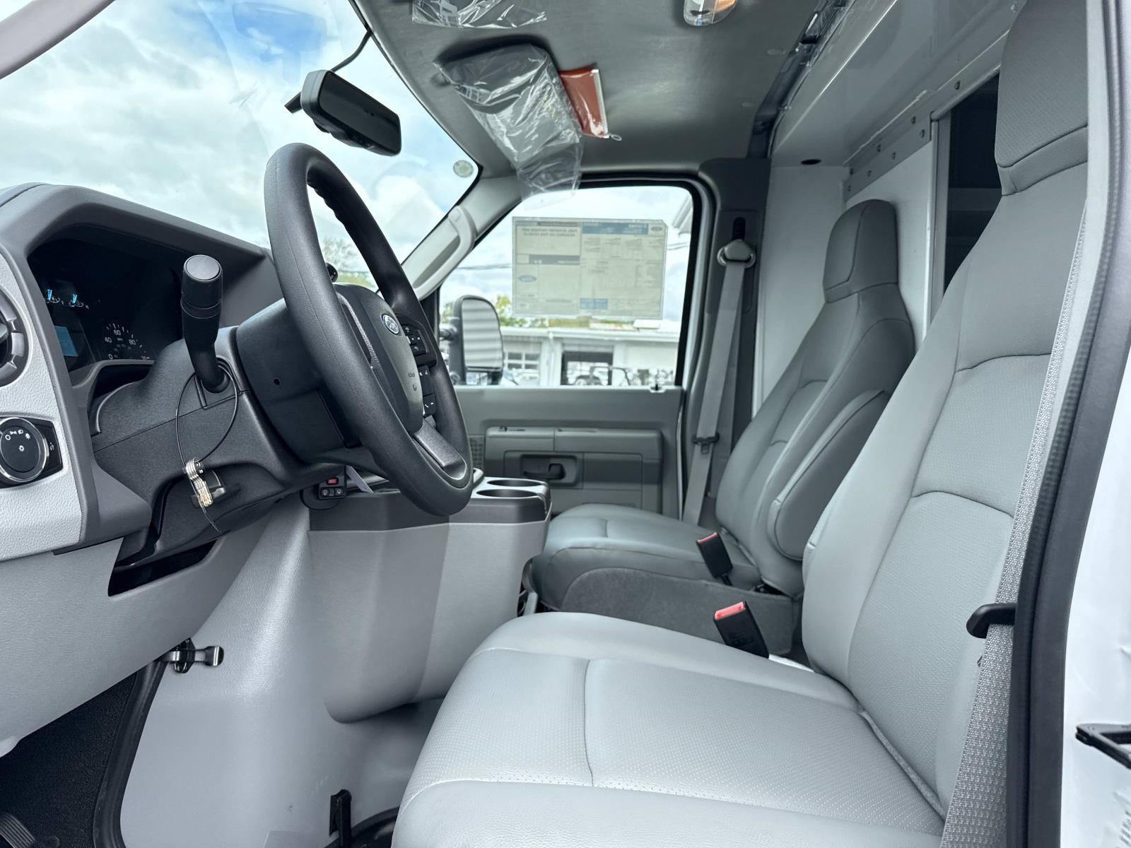 New 2027 Ford E-350 and Econoline 350 Super Duty w/ Power Equipment Group RWD image 10